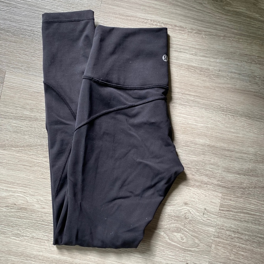 Lululemon in movement leggings